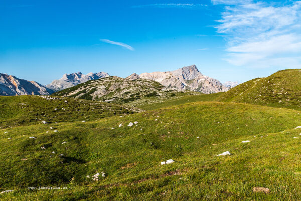 Morning above Sennes hut